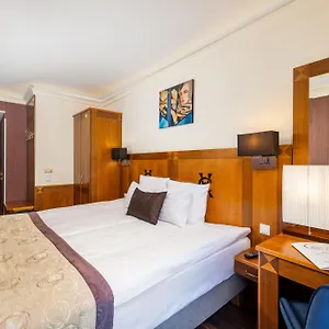 4* Hotell Carlton Buda Castle