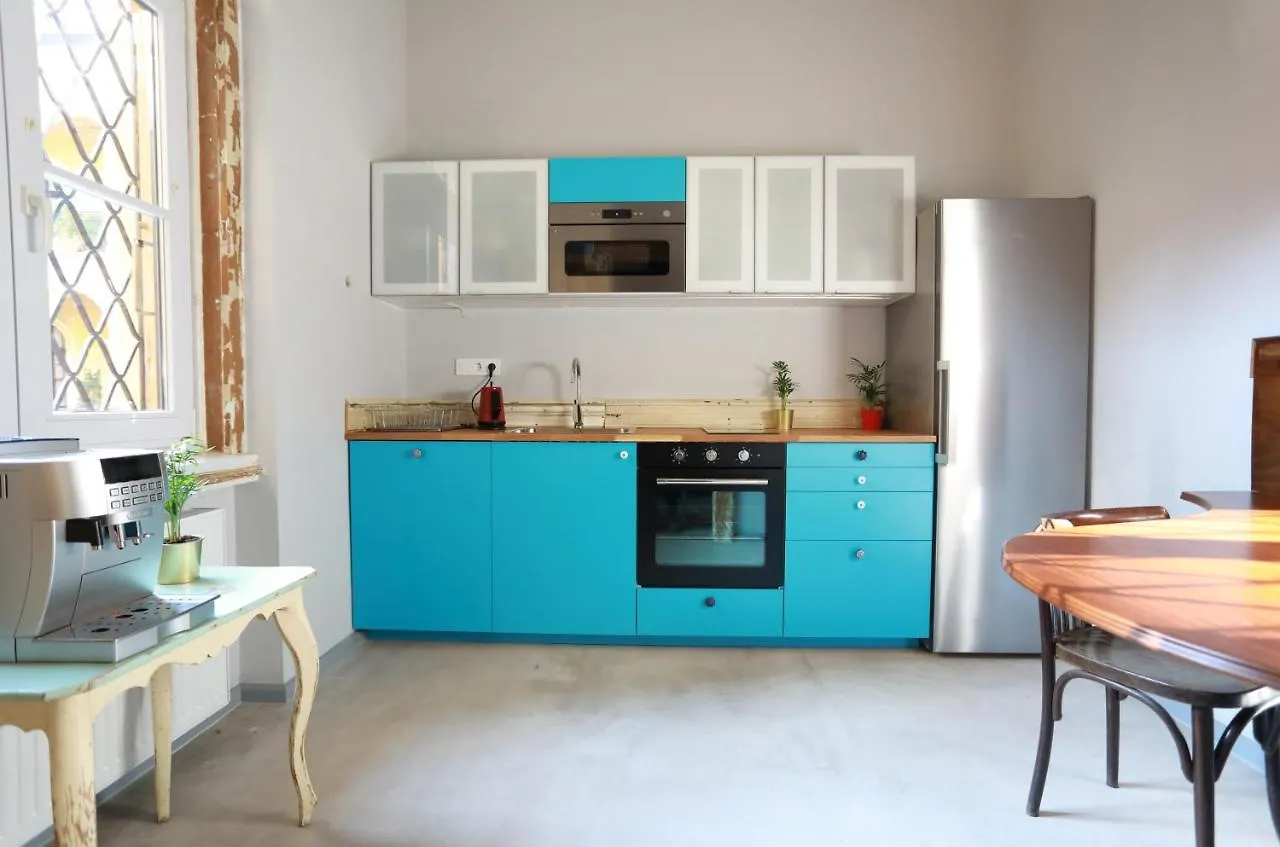 Ξενοδοχείο με διαμερίσματα Budapestayz - Raday Rooms